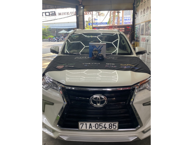 Độ đèn nâng cấp ánh sáng Độ  đèn nâng cấp ánh sáng cho xe TOYOTA FORTUNER 2018 biển số  71A 054.85